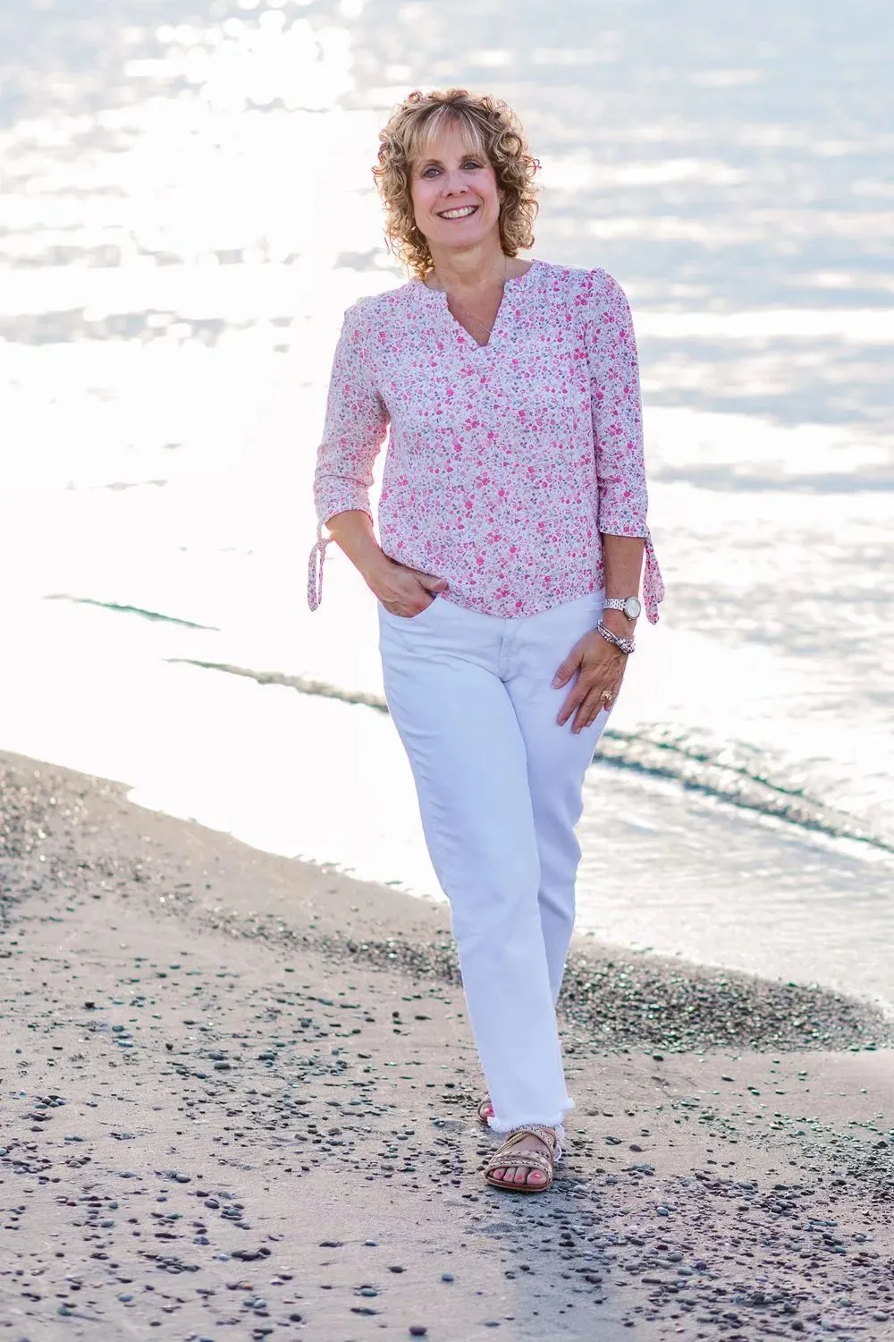 Debbie-beach1.jpg Debbie-beach1.jpg